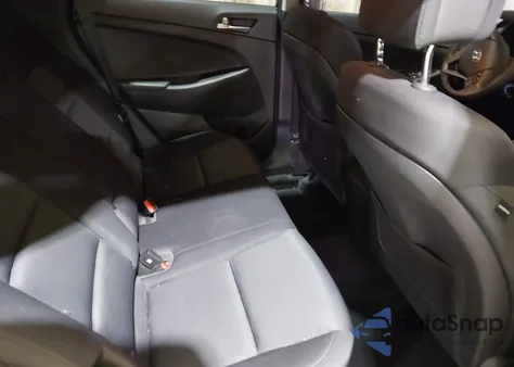 2018 Hyundai Tucson Se z USA, uszkodzony, nr VIN KM8J23A40JU763997